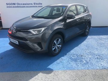 TOYOTA RAV4 143 D-4D Lounge 2WD